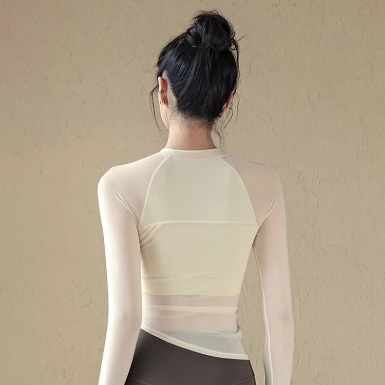 Chic Keyhole Long Sleeve Crop Top with Built - in Bra - Zero Bra
