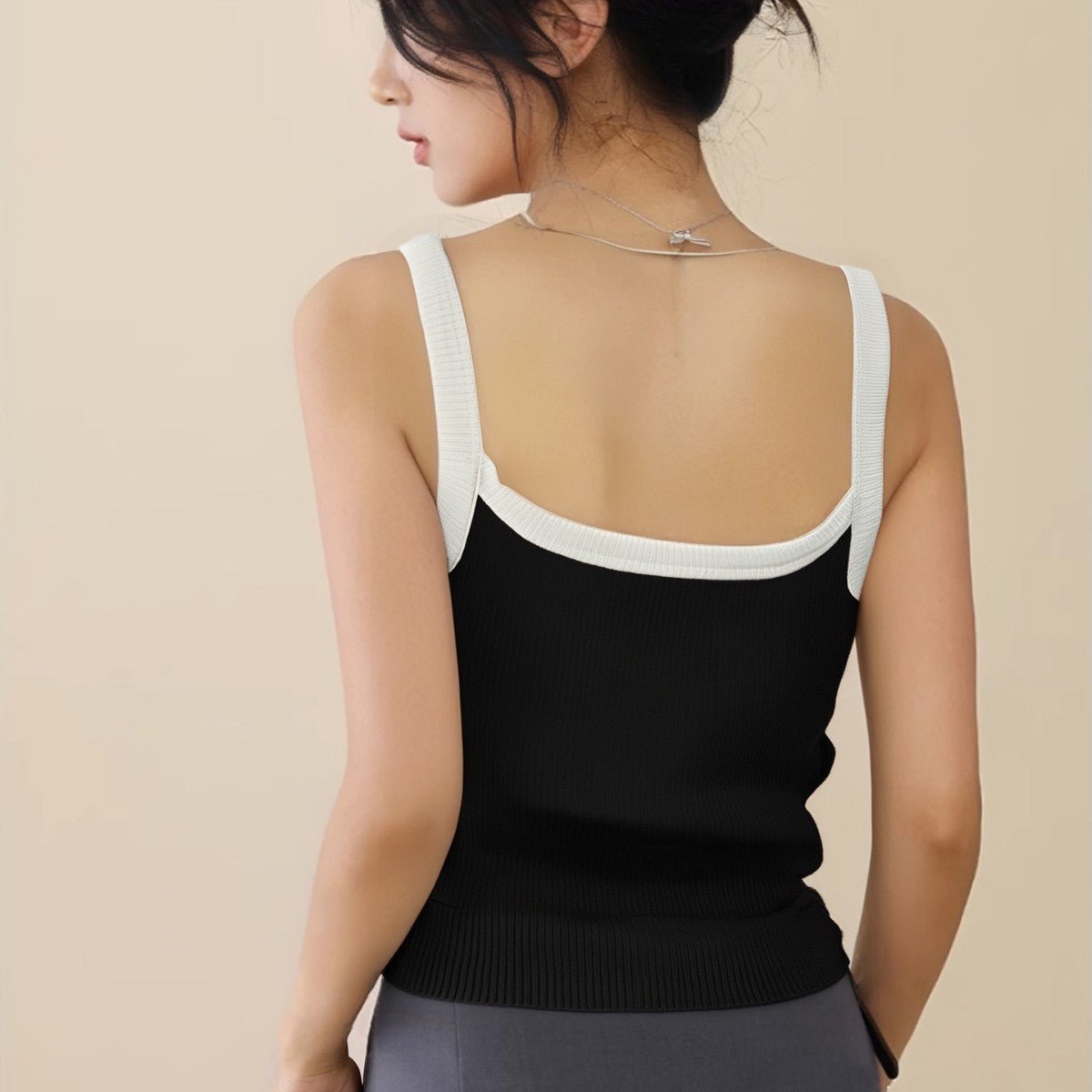 Contrast Edge Built - In Bra Tank – Bold Lines, Seamless Support! - Zero Bra