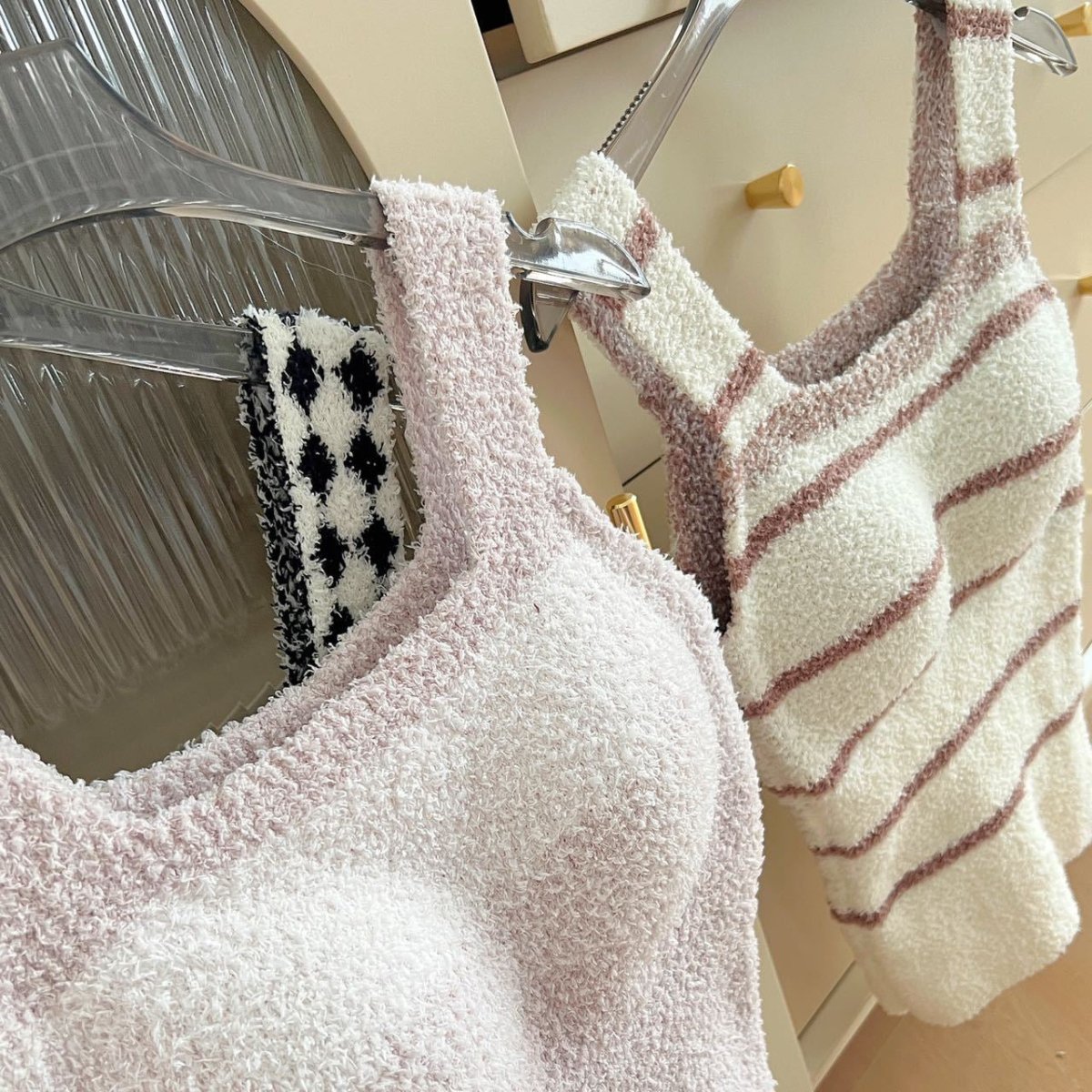 Fuzzy Knit Crop Top with Built - in Bra β Cozy Meets Chic - Zero Bra