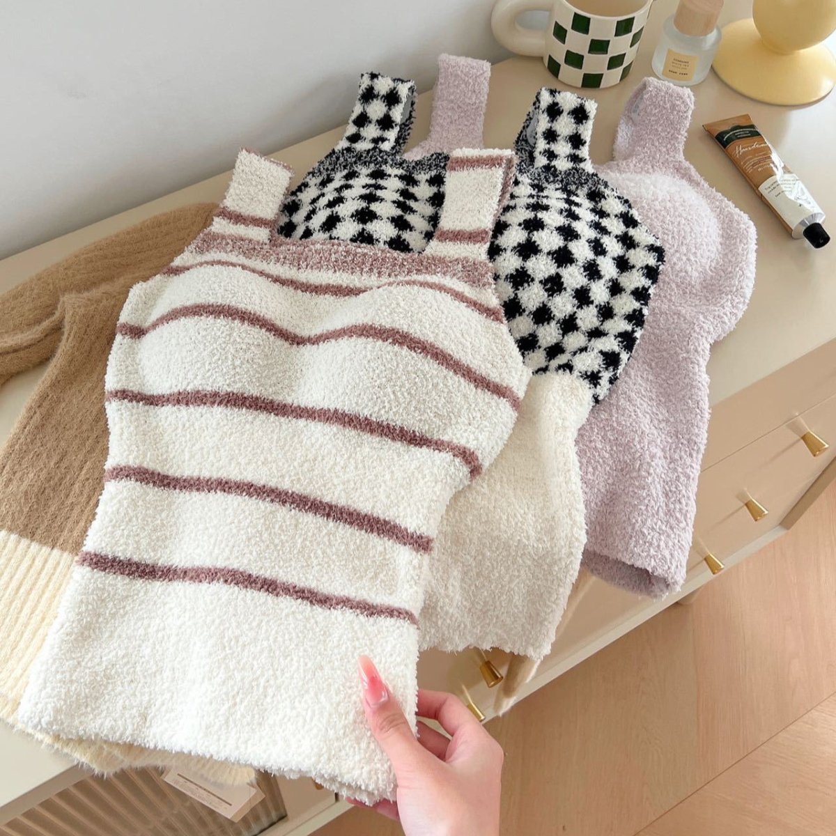 Fuzzy Knit Crop Top with Built - in Bra β Cozy Meets Chic - Zero Bra