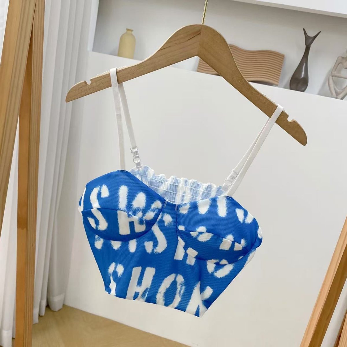 Graffiti Print Fuzzy Built - In Bra Cami – Streetwear Meets Coz - Zero Bra