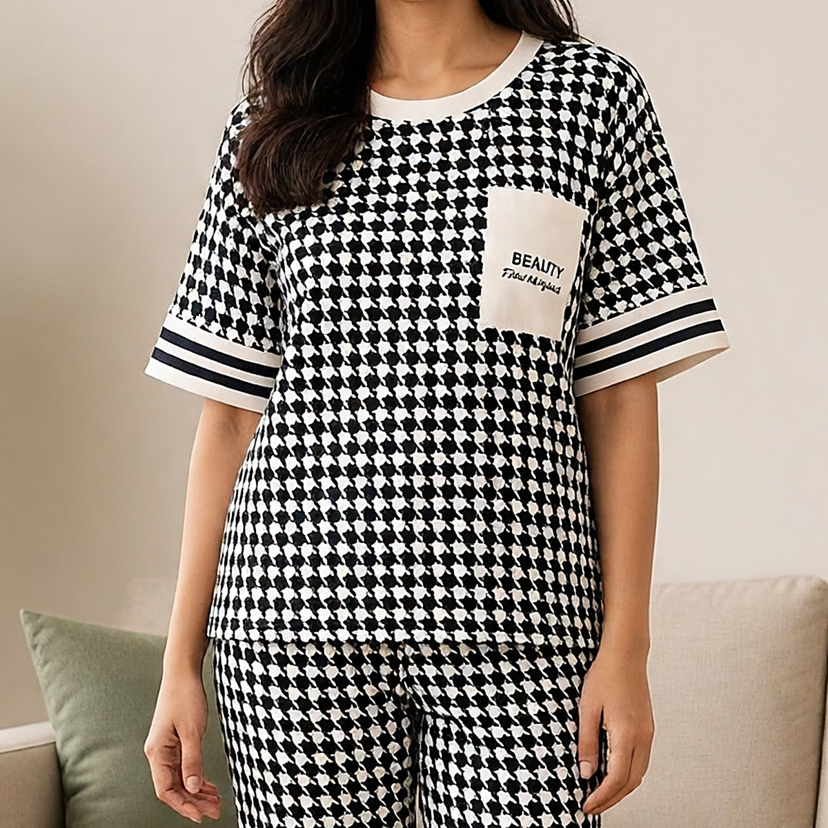Monochrome Muse Padded Night Suit