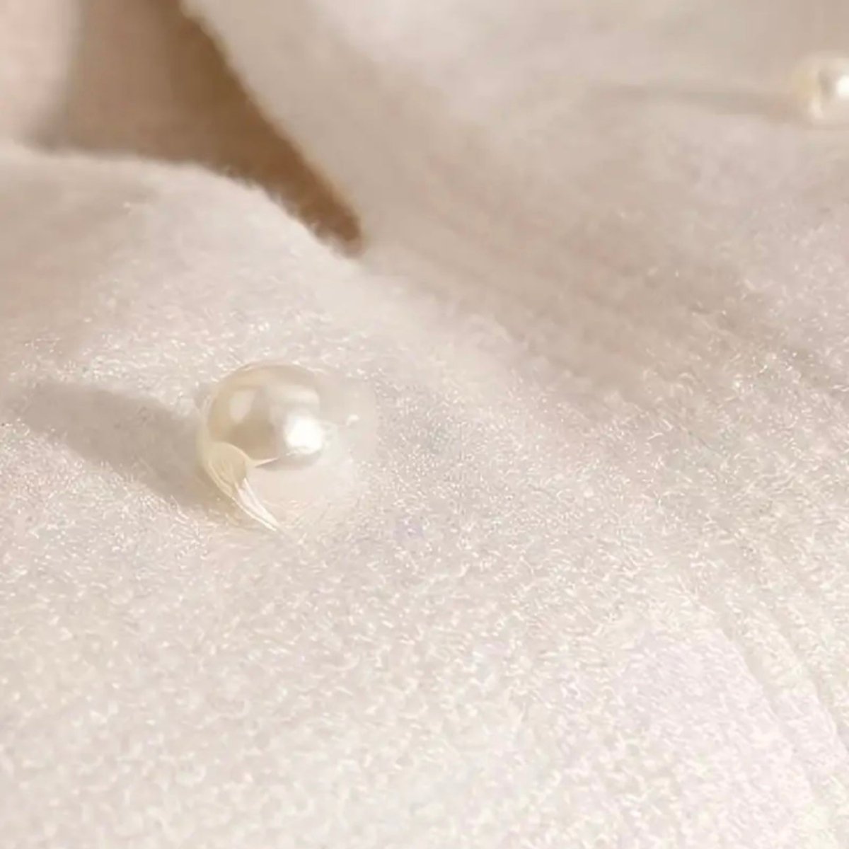 Pearl - Embellished Knit Halter Top with Built - In Bra – Luxe & Chic - Zero Bra