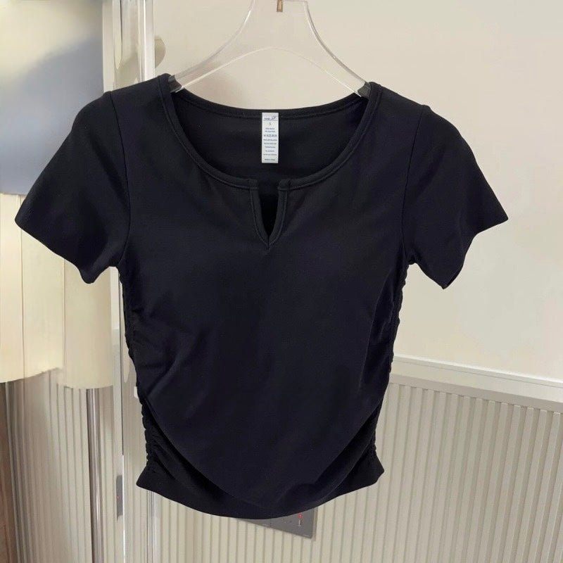 Sleek & Chic Built - In Bra Tee – Your Everyday Essential! - Zero Bra