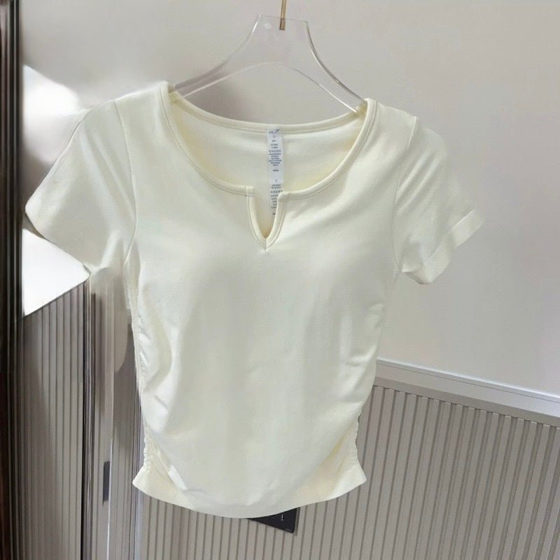 Sleek & Chic Built - In Bra Tee – Your Everyday Essential! - Zero Bra