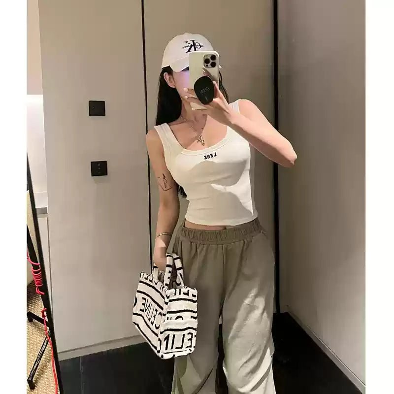 Sporty - Chic Built - In Bra Tank – Casual & Effortless - Zero Bra