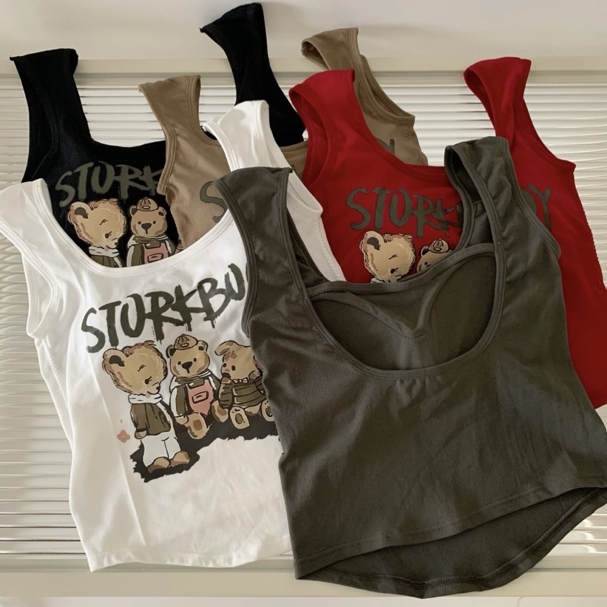 STURTBOY Bear Cartoon Graphic Cropped T-Shirt – Trendy & Fun - Zero Bra