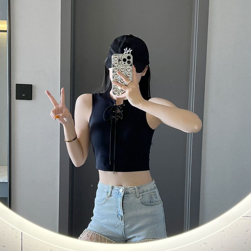 Tie - Front Sleeveless Crop Top with Built - in Bra β Effortless Chic - Zero Bra