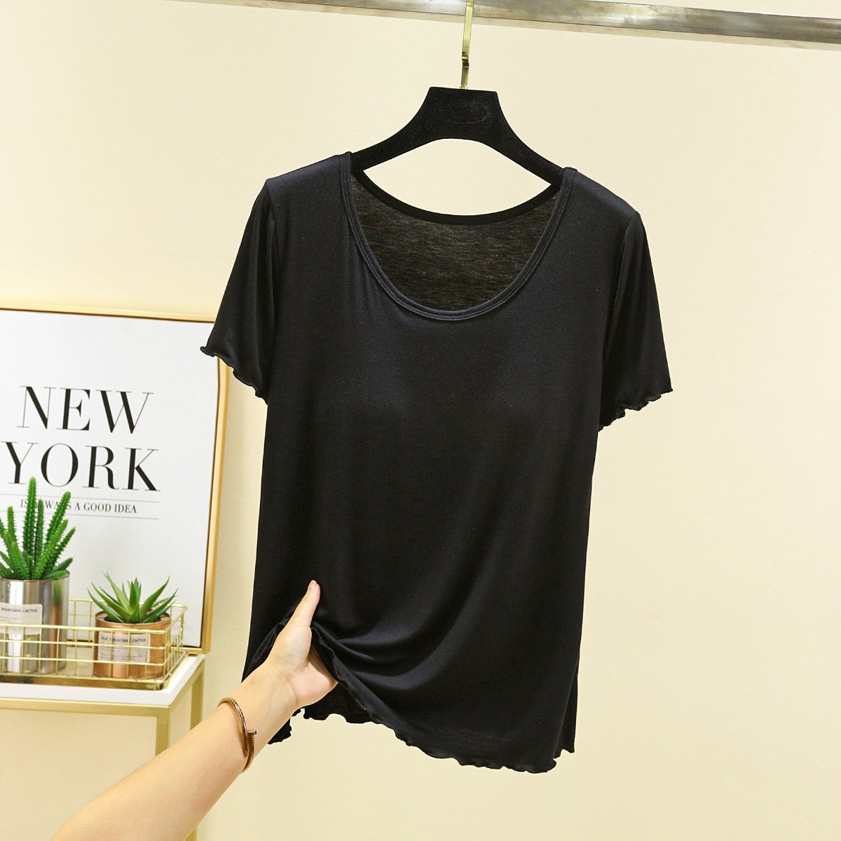 ZeroBra FeatherSoft Built-In Bra Lounge Tee in comfortable everyday style, perfect for Indian women seeking invisible support