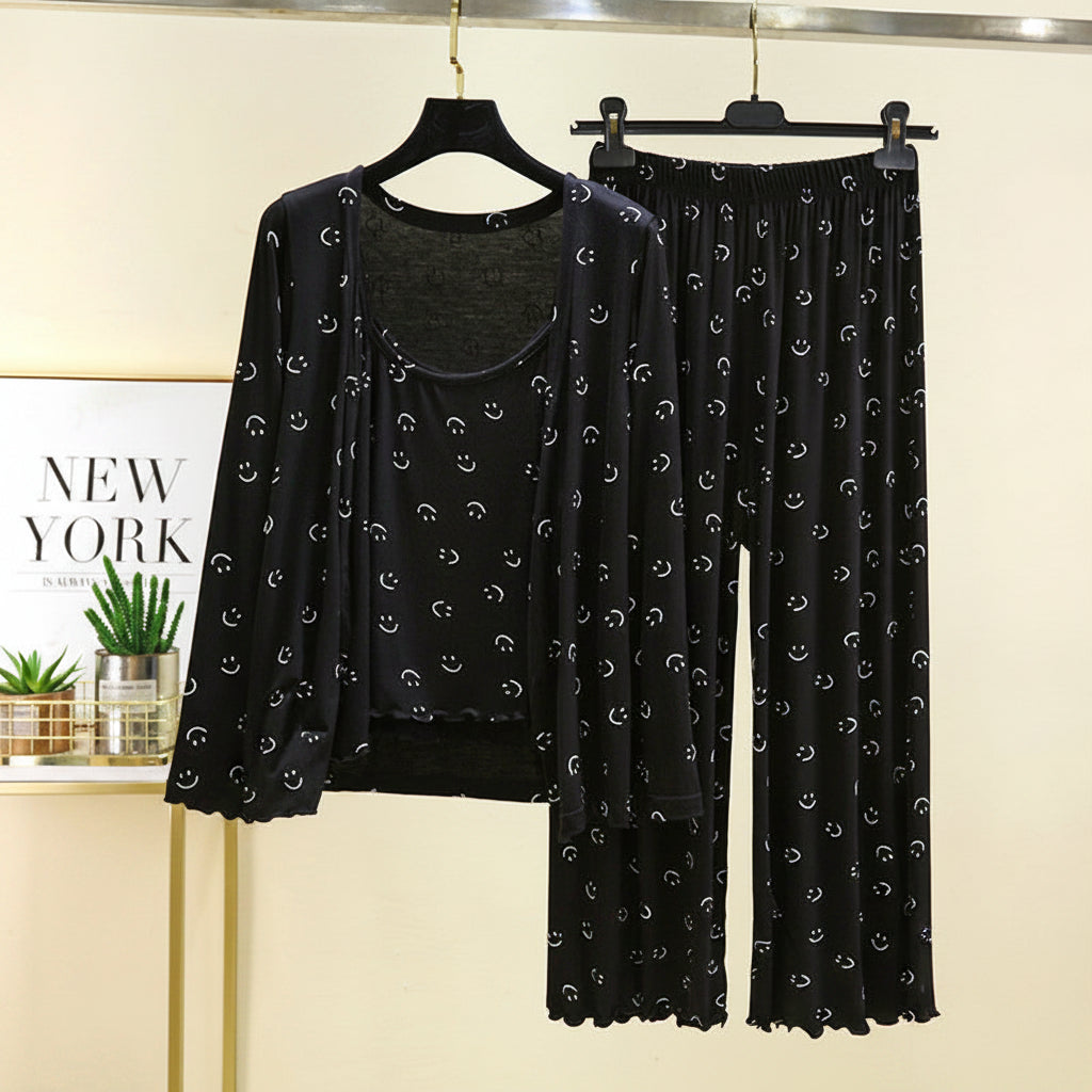 Midnight Smiley 3-piece lounge set in dark blue with smiley prints, comfortable padded bra and pajamas by ZeroBra