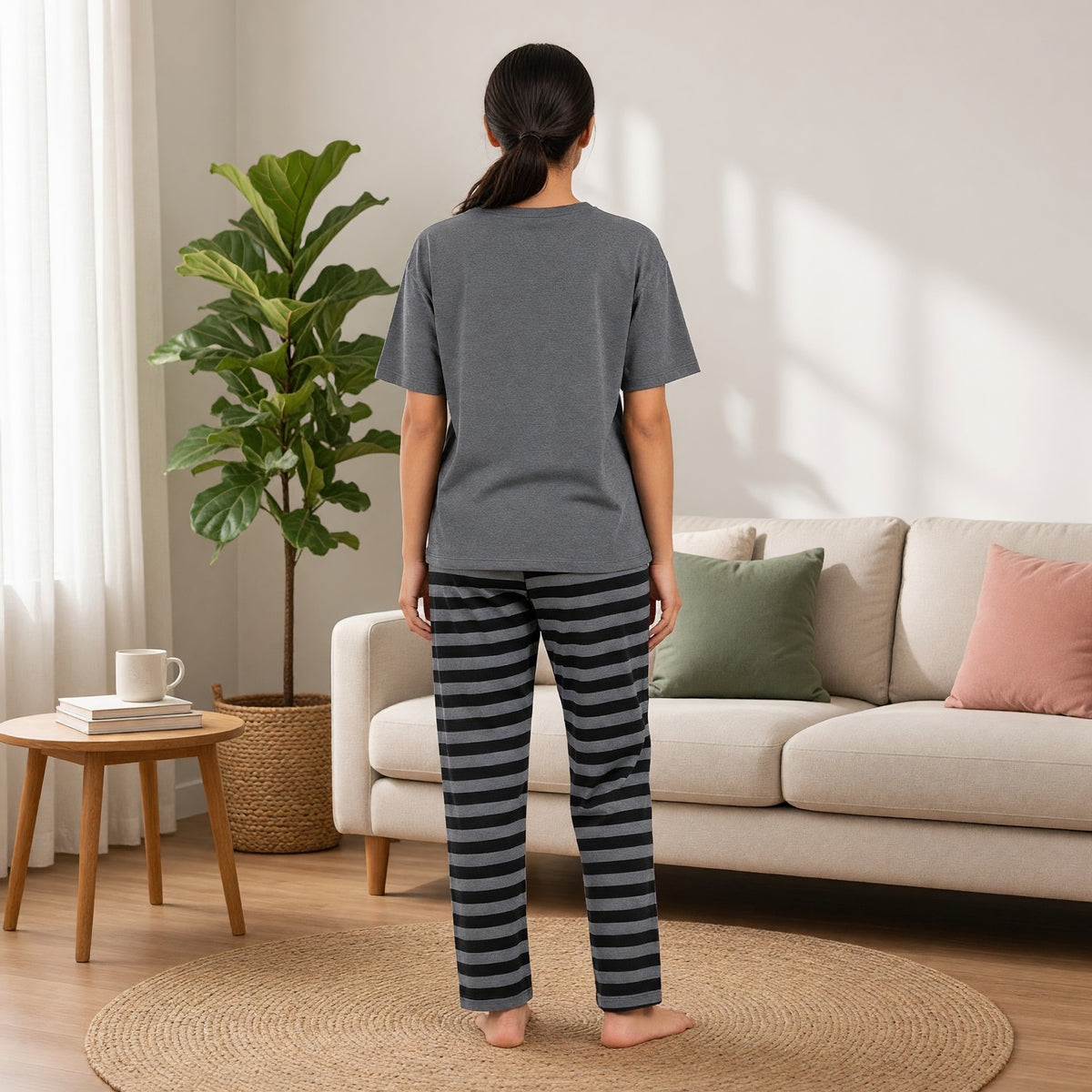 Everyday Kitty Padded Night Suit