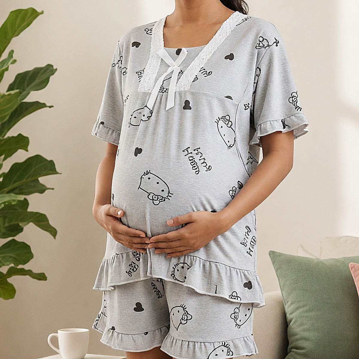 Kitty Love Feeding Night Suit