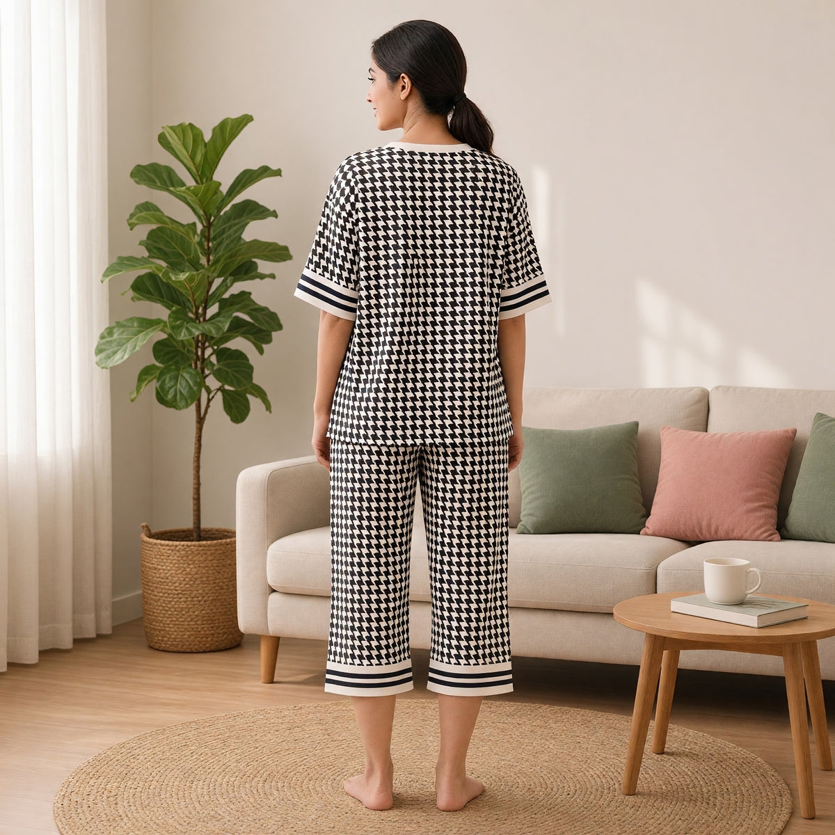 Monochrome Muse Padded Night Suit