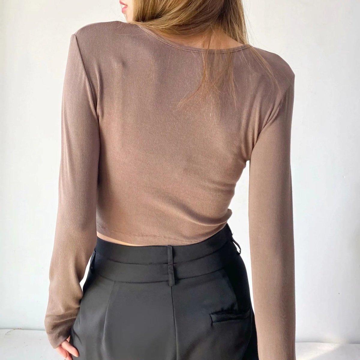 Sleek Stretch Built - In Bra Crop Top – Where Comfort Meets Cool - Zero Bra